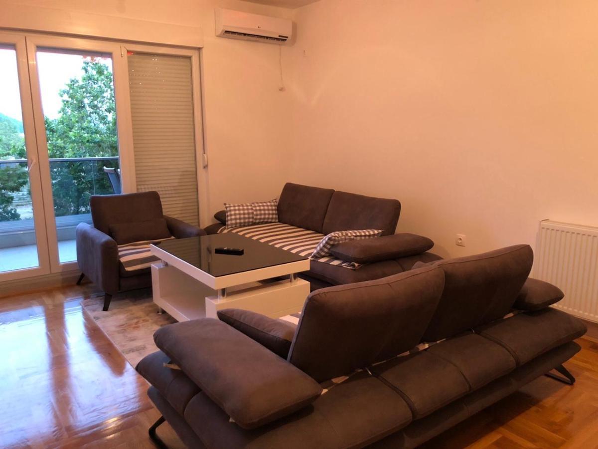 Apartman Mila Τρέμπινιε Εξωτερικό φωτογραφία